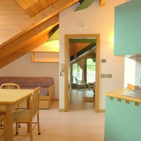 Ferienwohnung Residenza Artini Comano Terme Exterior foto