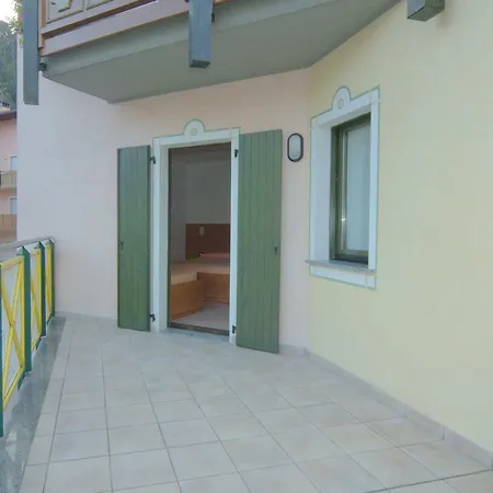 Ferienwohnung Residenza Artini Comano Terme Exterior foto