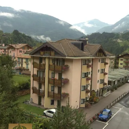 Ferienwohnung Residenza Artini Comano Terme Exterior foto