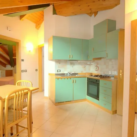 Ferienwohnung Residenza Artini Comano Terme Exterior foto